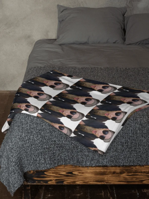 Odie's Head Throw Blanket product image (2)