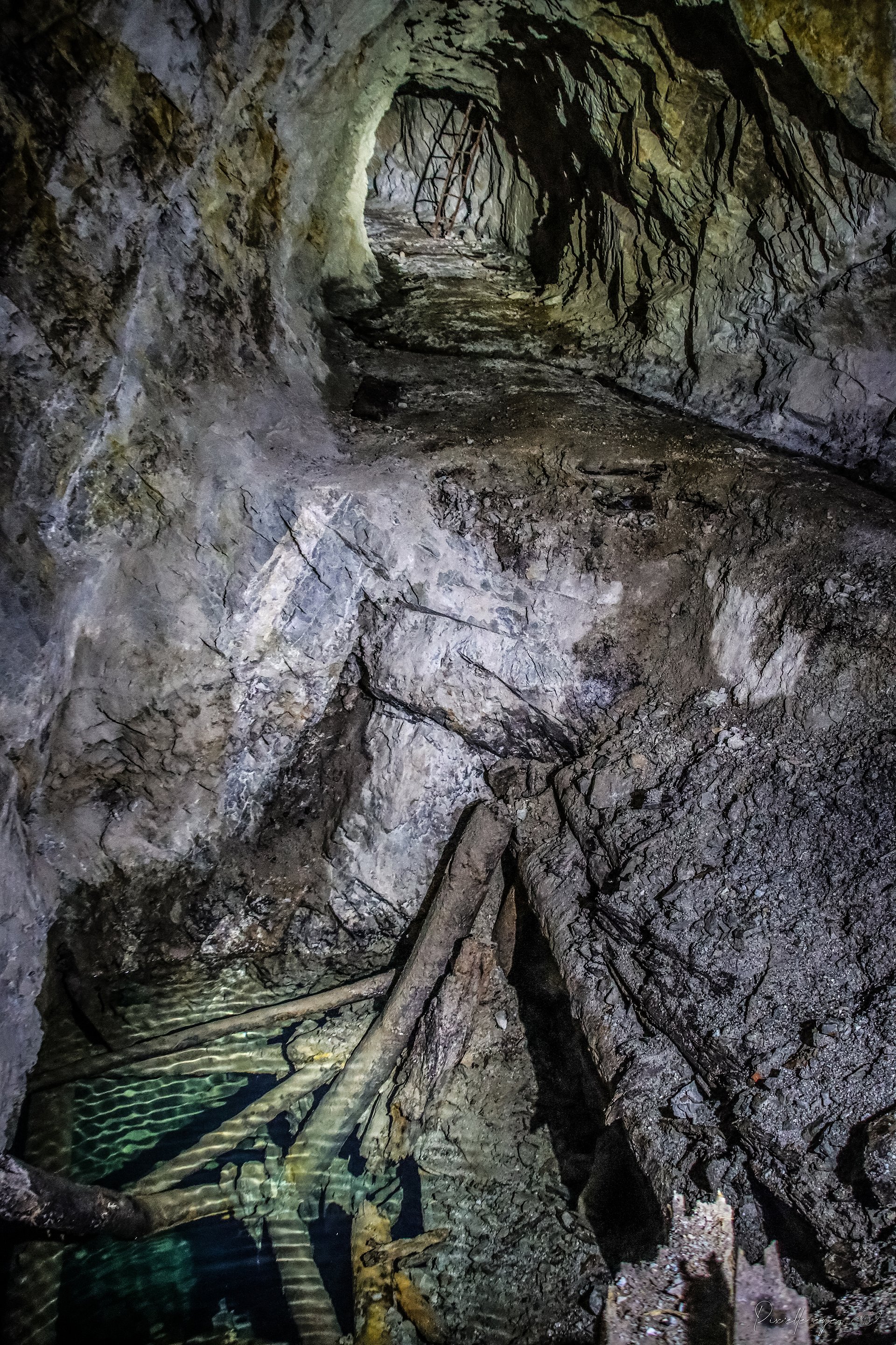 Fine Art - Whispering Waters - Mine de la Moria product image (1)