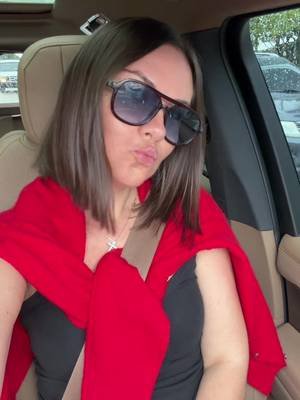 Oops… I cut my hair again. 😏✂️ No regrets. #haircut #shorthair