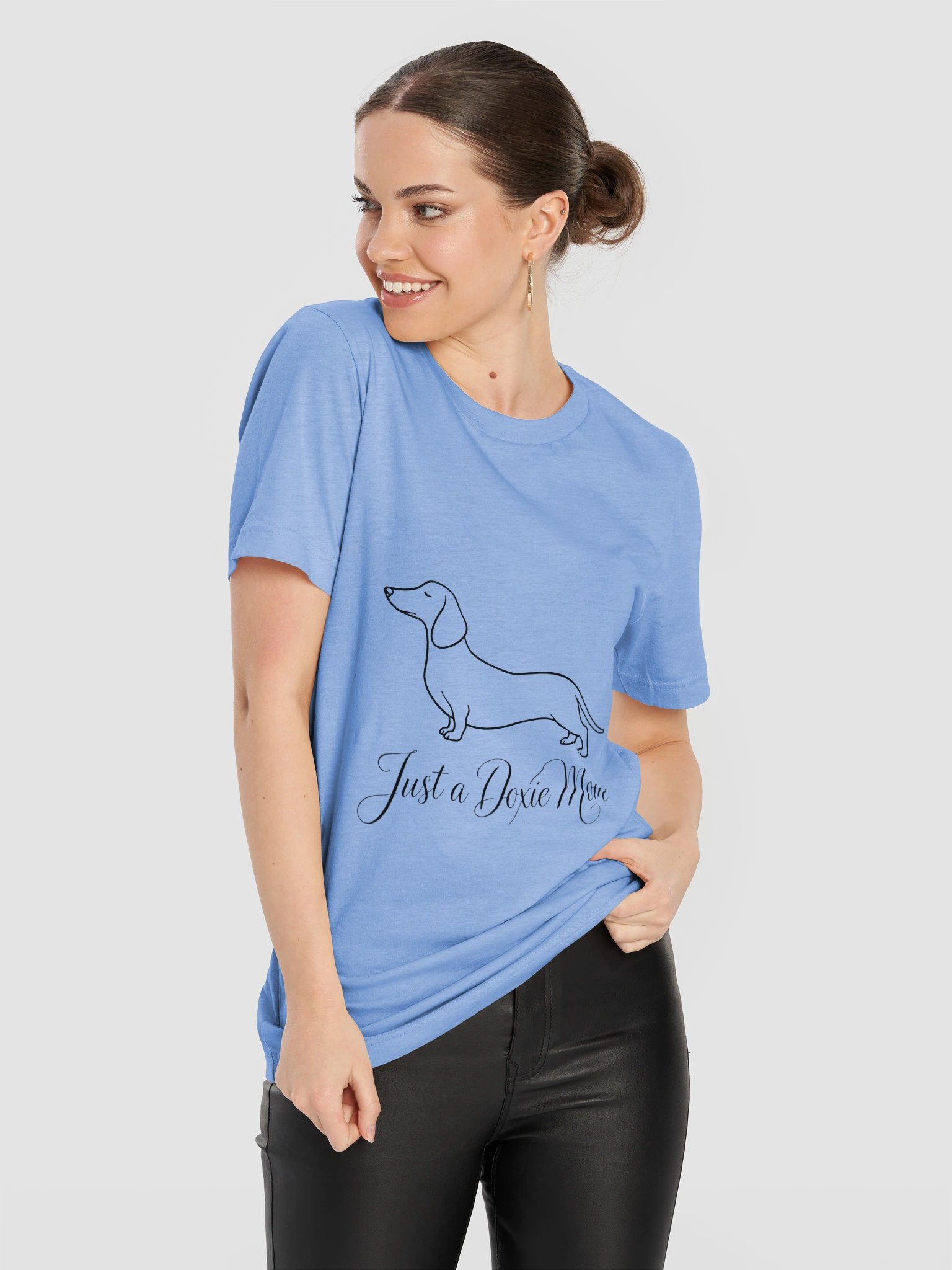 Just a Doxie Mom | Cute Doxie Mom T-Shirt product image (17)