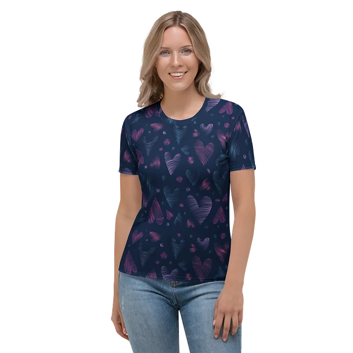 Gradient Wavy Hearts Women's Crew Neck T-Shirt product image (2)