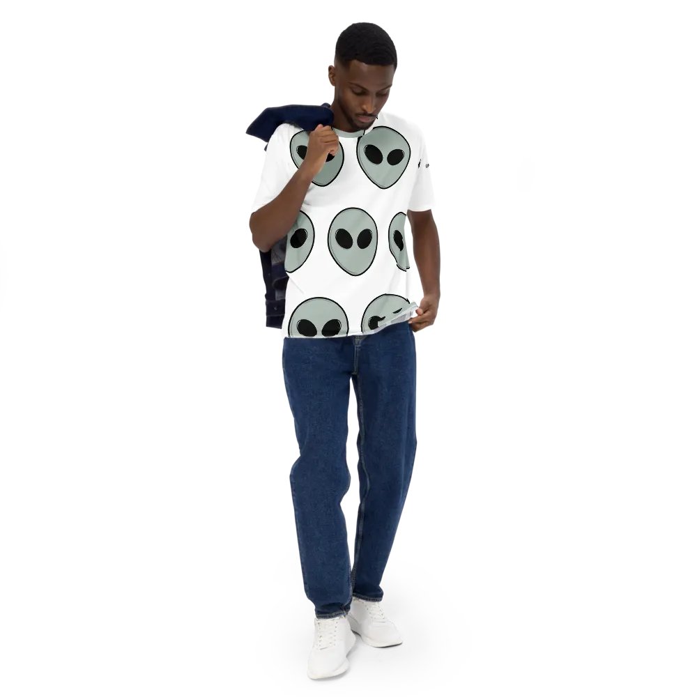 The Aliens Are Coming - Multiple Alien Heads - Crew Neck T-Shirt product image (5)
