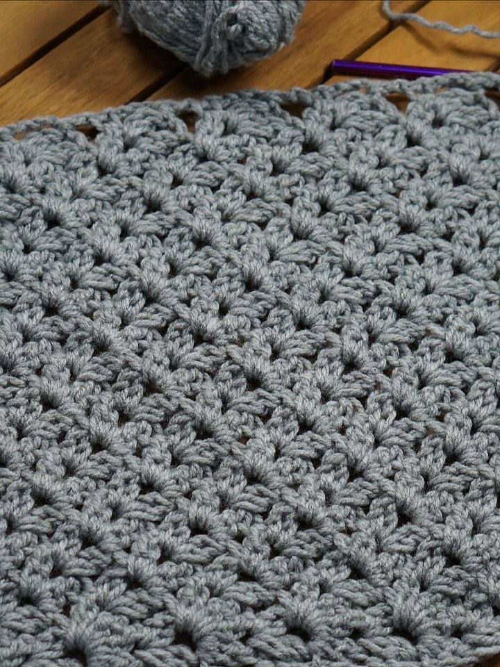 C2c cluster v stitch striped square product image (2)