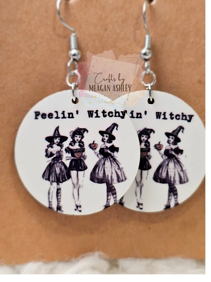 Feeling witchy earrings product image (1)
