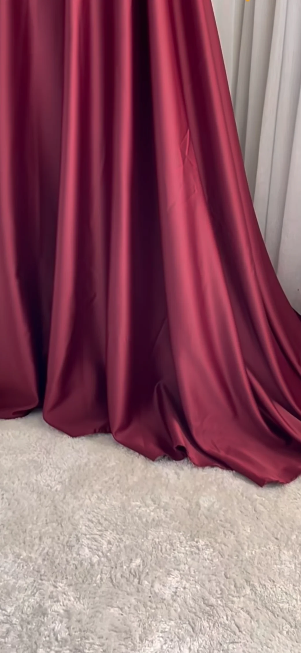 Luxury dress product image (3)