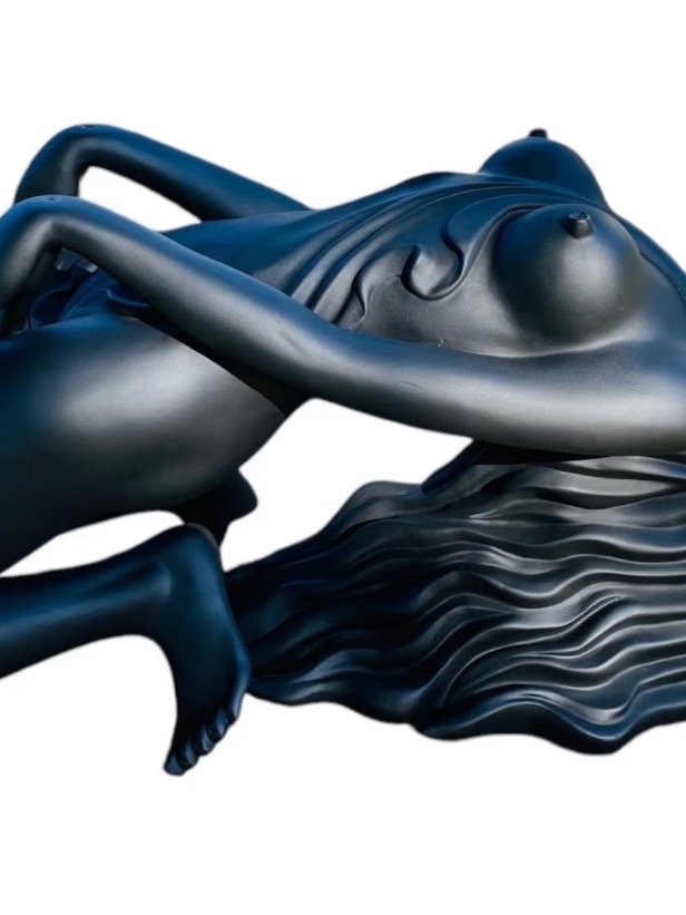 Woman Table product image (6)