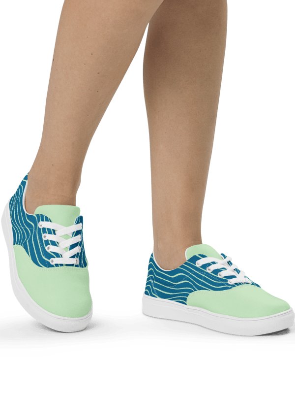 Wave Rider Women's Canvas Shoes product image (1)