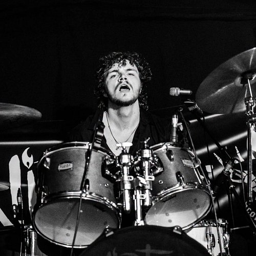 Happy birthday to the powerhouse behind the kit and the heartbeat of our rhythm section, Tom! 🥳

He’s so good they even named...