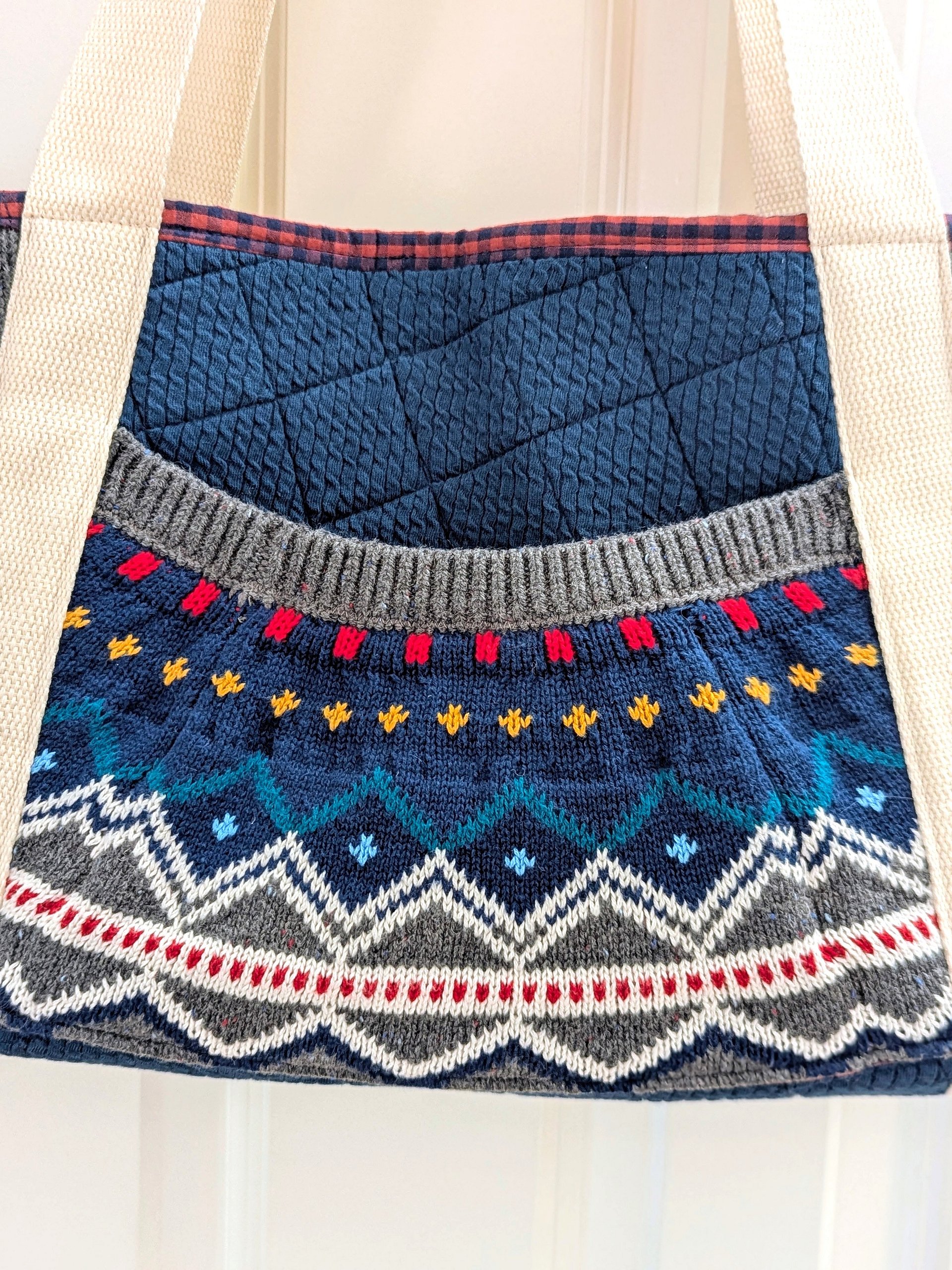 Fair Isle Pocket Tote product image (4)
