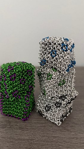 how many chainmaille jumbo jelly cubes are currently in stock? a handful!

since these cubes are made on a ready to ship basi...