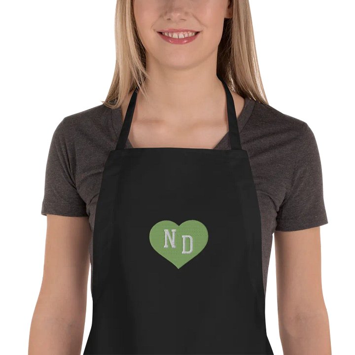 ND Heart Green Embroidered Apron product image (1)