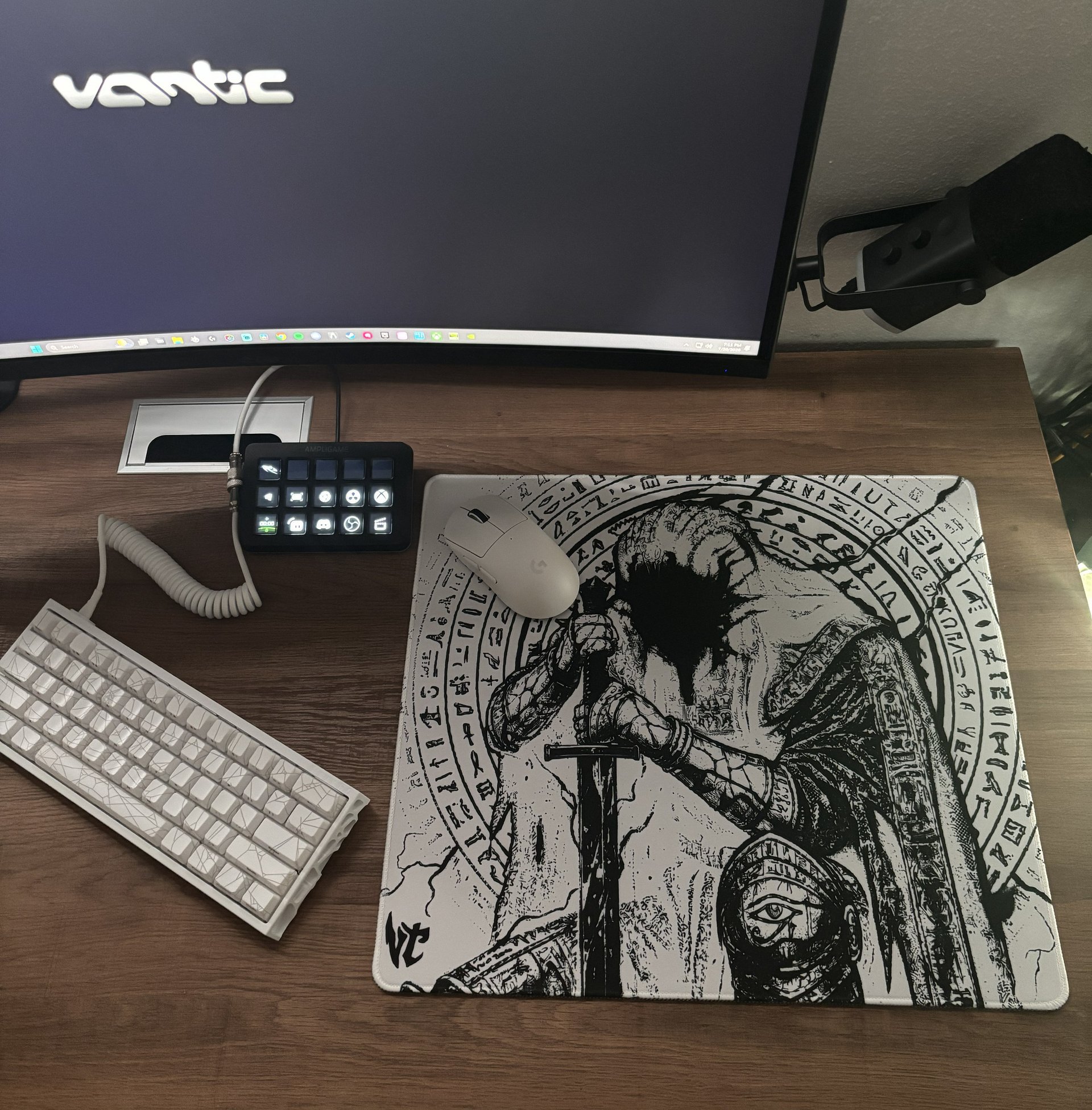 DESOLATION Cloth Mousepad (White Edition) product image (6)