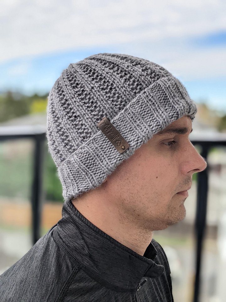 Knit Ribbed Men's Hat Pattern product image (2)
