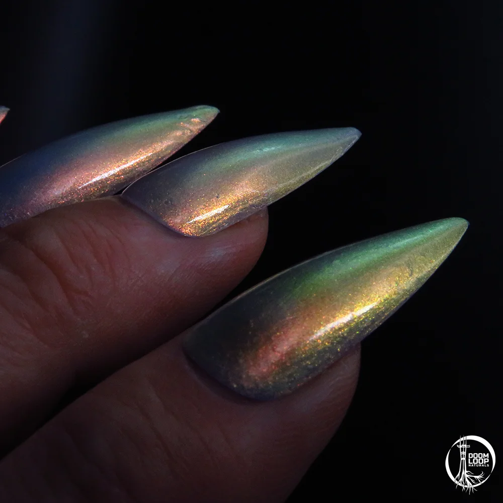 THE HUNGRY LIGHT - Glowy Pastel Multichrome Nail Polish product image (3)