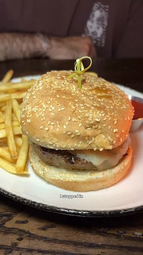 I stopped in @jmcurleybar for their burger; the most talked about burger in the entire city. I’ve received countless DMs, and...