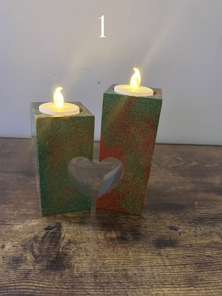 🕯️ Handmade Resin Tealight Candle Holders – Includes Battery-Operated Tealight product image (1)