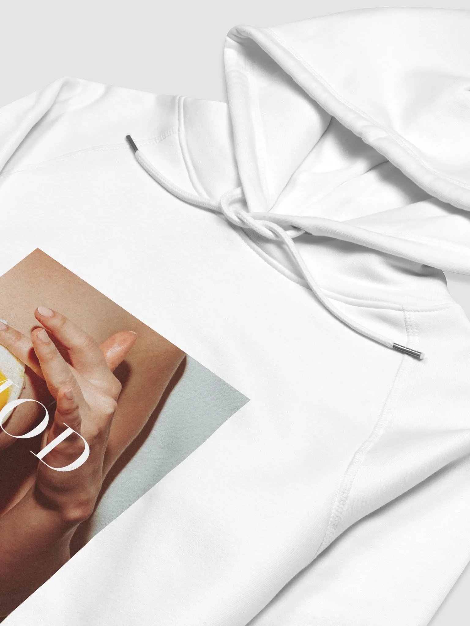 SEGGSY IN WHITE product image (3)