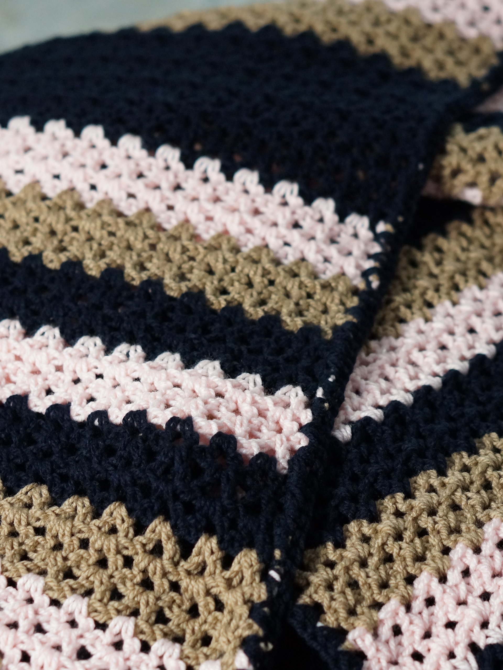 V stitch rectangular shawl pdf pattern product image (3)