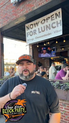 You heard it from @willcallbar & @goodsidepizza ! Grab some amazing bites to eat while you're down here for the Deep Ellum Bl...
