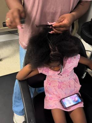 Gave baby girl some twist  #KariemasSalonSuites #DecaturStylist #AtlantaHair #twist 
