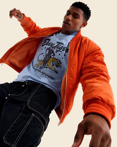 What's your go-to look when you swap the saddle for the street? 🐎🧡

You don't need a whole new wardrobe to nail that street-u...