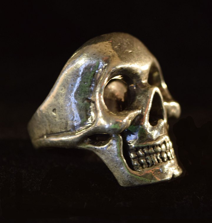 MEMENTO MORI RING product image (2)