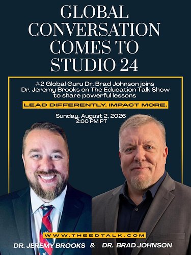 Mark your calendar, season 3 starts Sunday with an amazing guest! 👌🏻