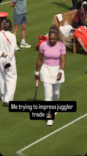 🎾🌱SERENA WILLIAMS IS BACK ON GRASS 🌱🎾

Serena hit the grass courts at @hsbcchampionships today to show off her racket flippin...
