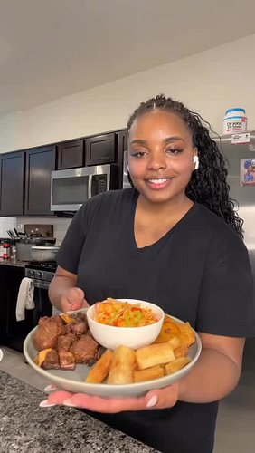 Crispy on the outside, soft on the inside! 😋🇭🇹

Let’s make Haitian Yuca Fries (Kasav Bouyi epi Fri) — a simple and delicious ...