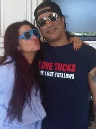 LOVE SUCKS TRUE LOVE SWALLOWS TEE product image (2)