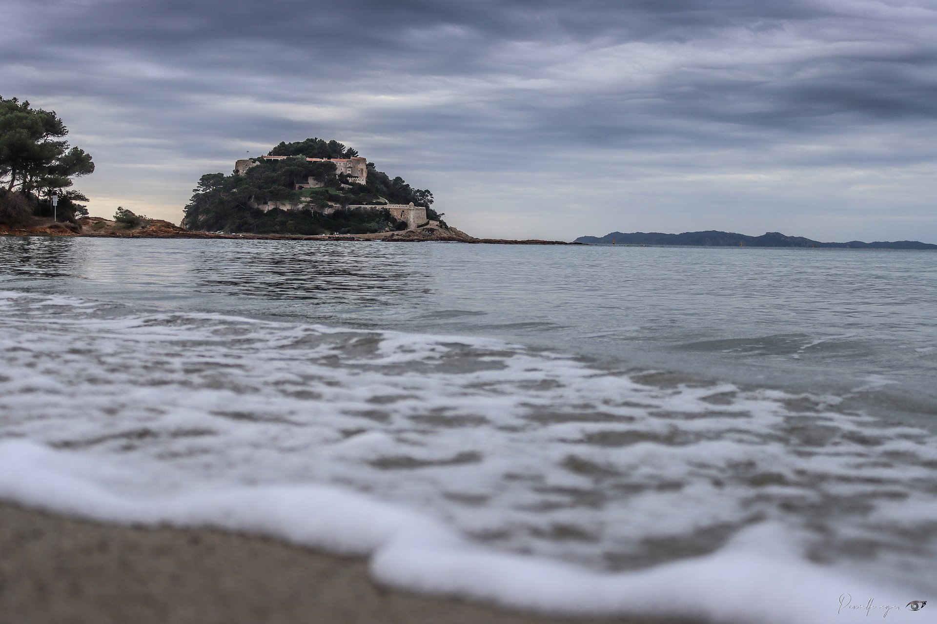 Fine Art – Brégançon’s Silent Watch product image (1)