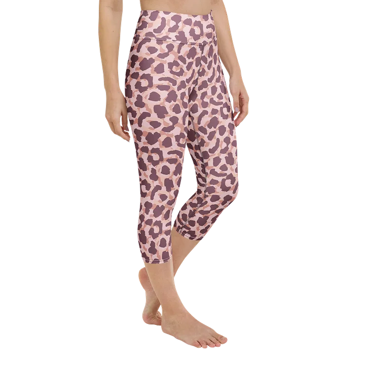 Comfortable Yoga Capri Leggings with Bold Leopard Print product image (2)