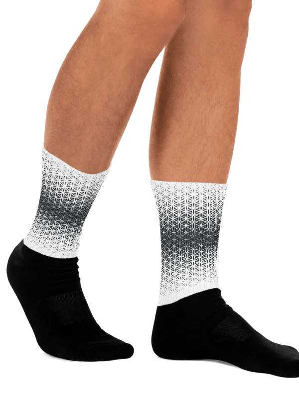 the ‘harmonic’ striders product image (3)
