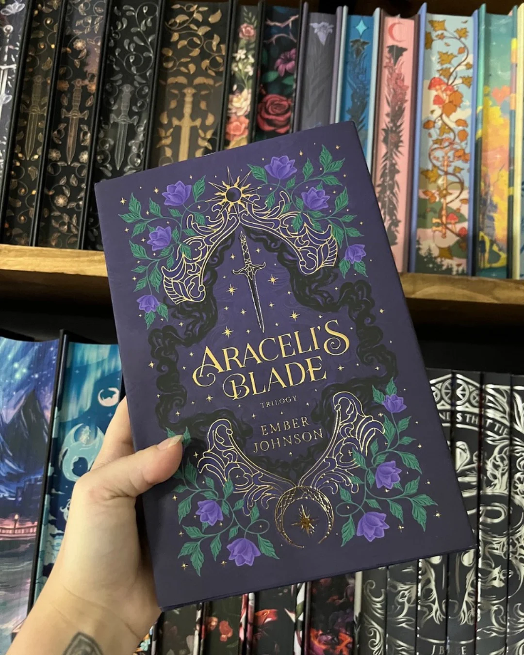 PREORDER Araceli's Blade Special Edition Omnibus product image (1)