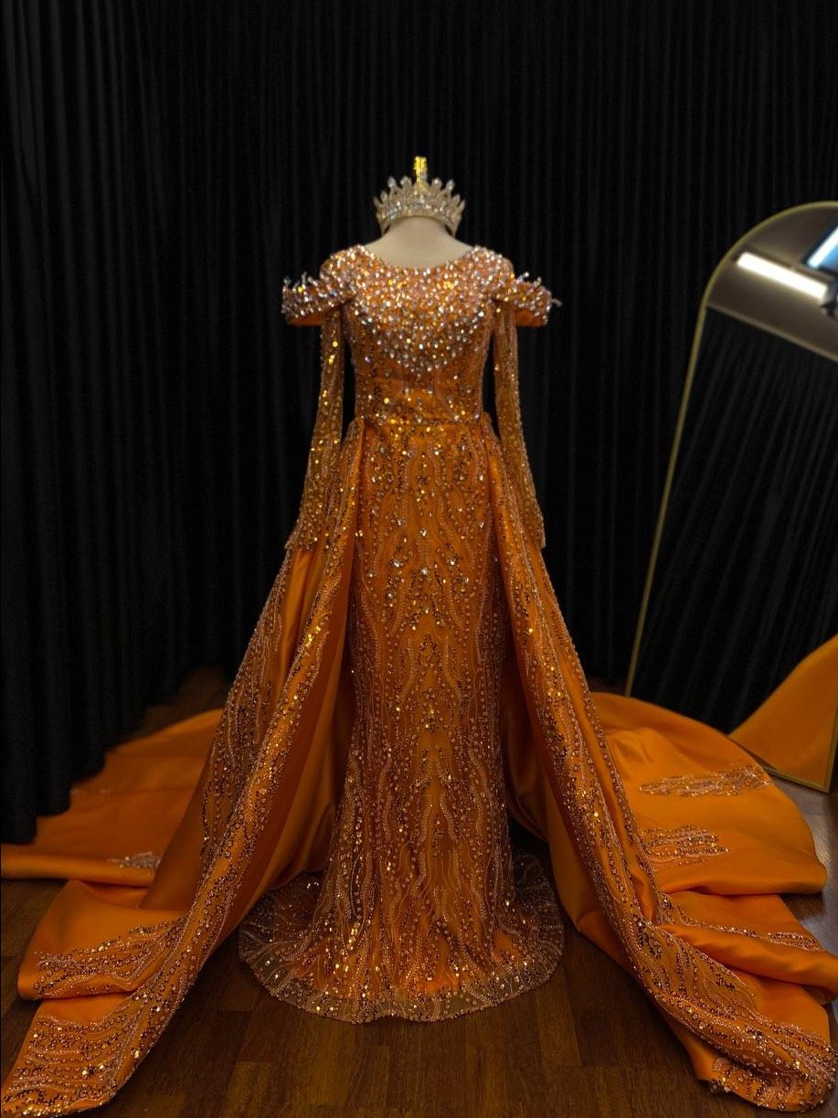 Wedding dress product image (1)
