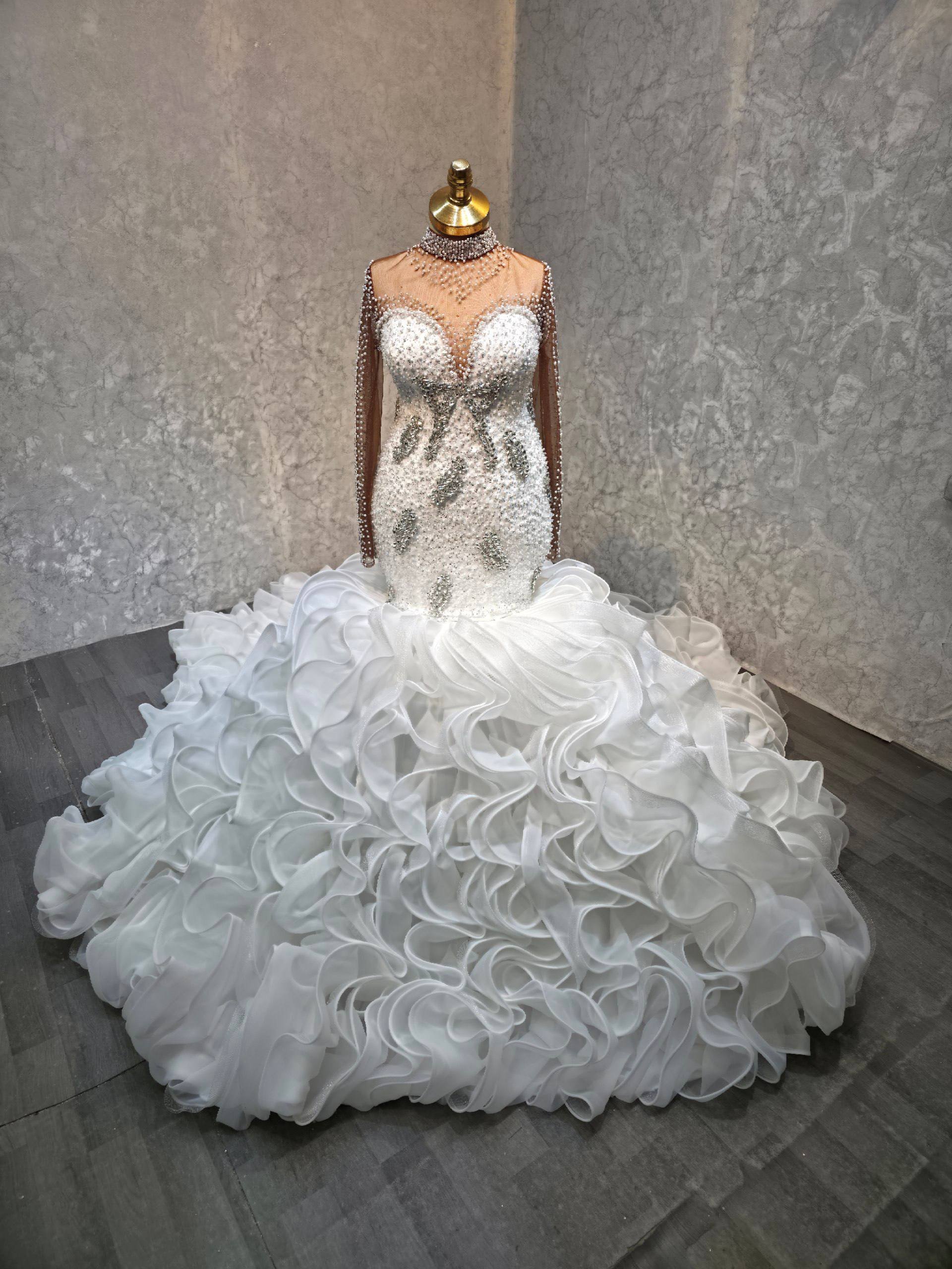 Wedding dress product image (1)