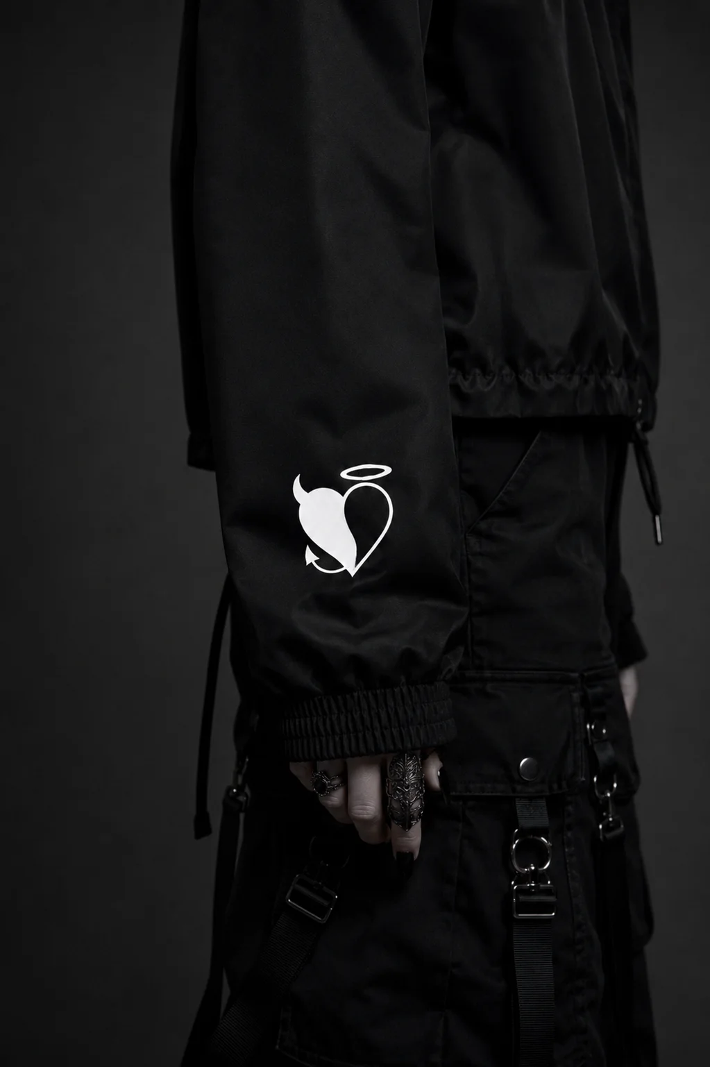 SWEET DEPRESSION SIGIL CROP WINDBREAKER product image (5)