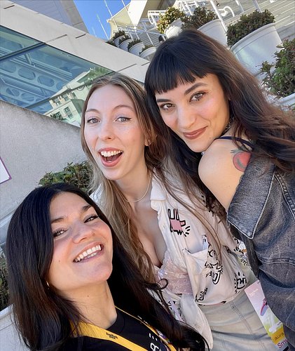 more twitchcon photos cause i miss everyone 🥺

i may have only been at the convention for one day, but there were so many adv...
