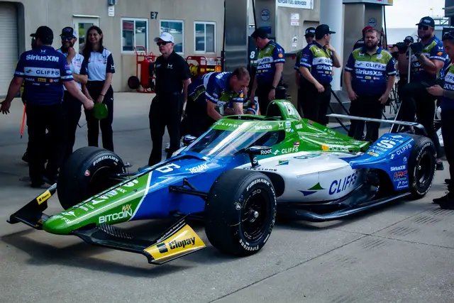 This is my other favorite driver. He is starting 15th and going for his 5th Indy 500 Win. He will be the first driver ever to do it if he can. I so want him to.  #indycar #foxfurry🦊 #Furry @indycar @Indianapolis Motor Speedway 