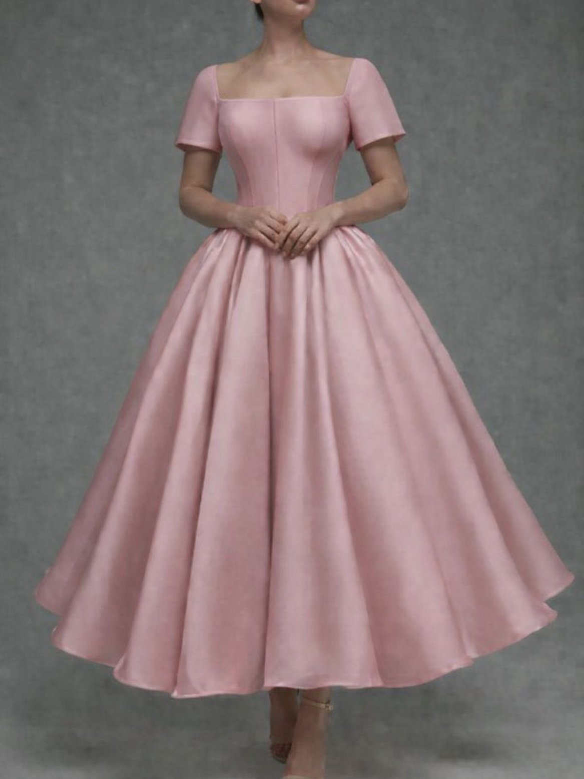 Luxury dress product image (2)