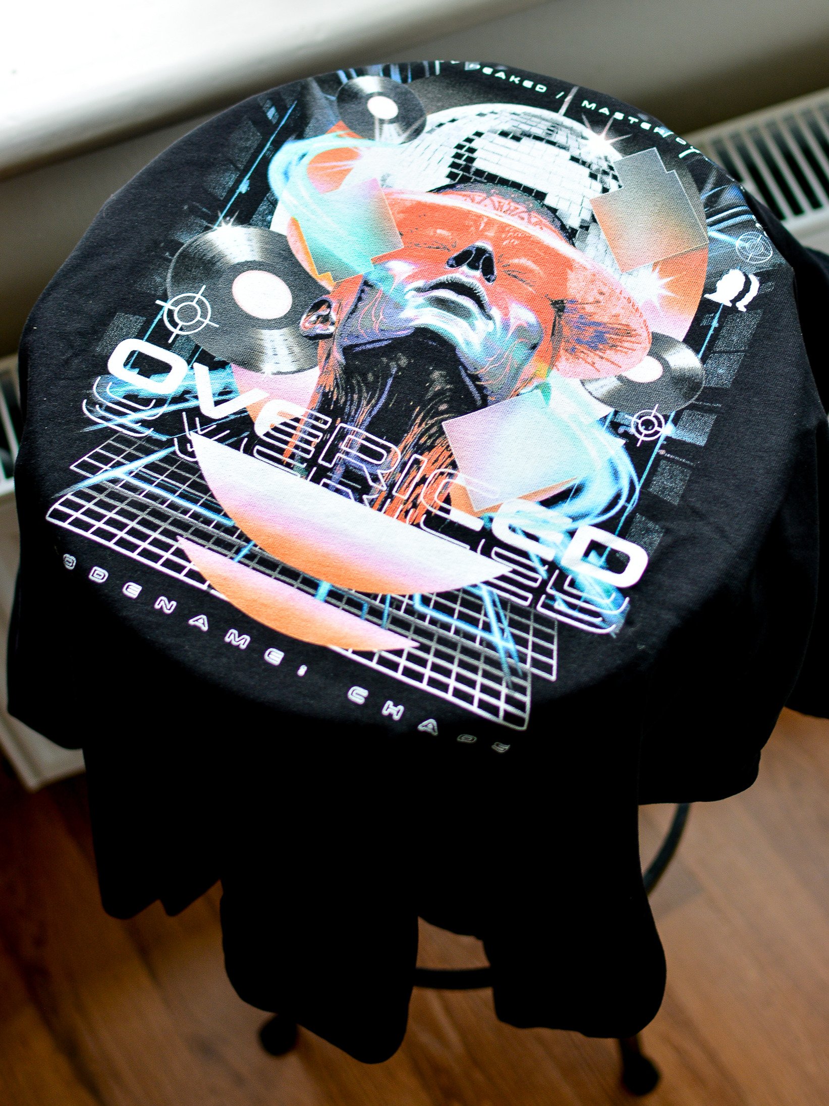 DJ Shirt – Chaos: Retro, Disco ball, Record, Tron product image (3)