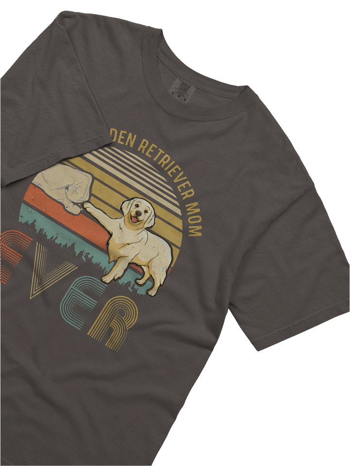 Best Golden Retriever Mom Ever T-Shirt – Vintage Retro Dog Mom Shirt | Comfort Colors 1717 Golden Retriever Lover Gift product image (2)