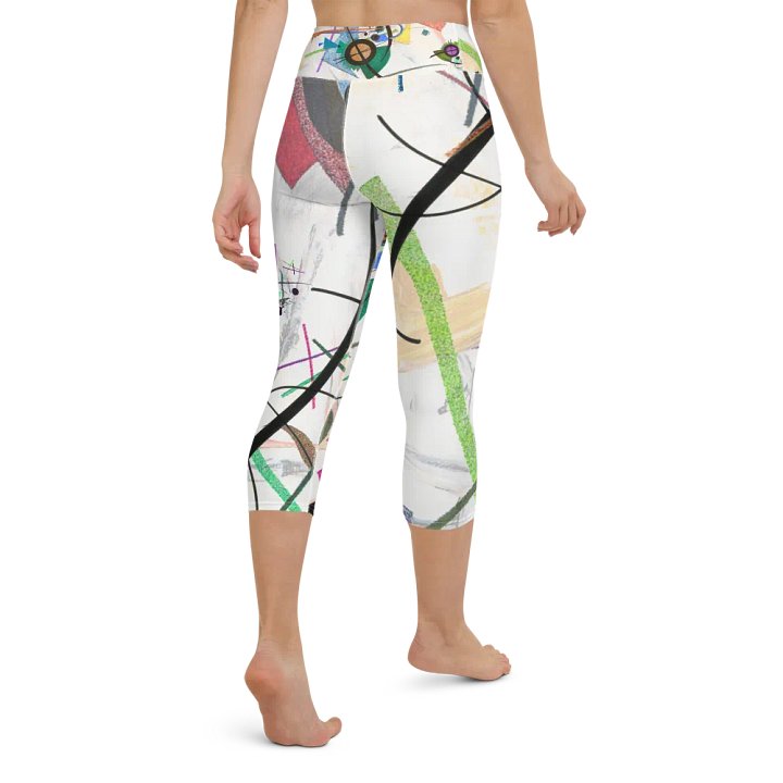 Abstract Lithographic Pattern Design Yoga Capri Legging - V2 product image (1)