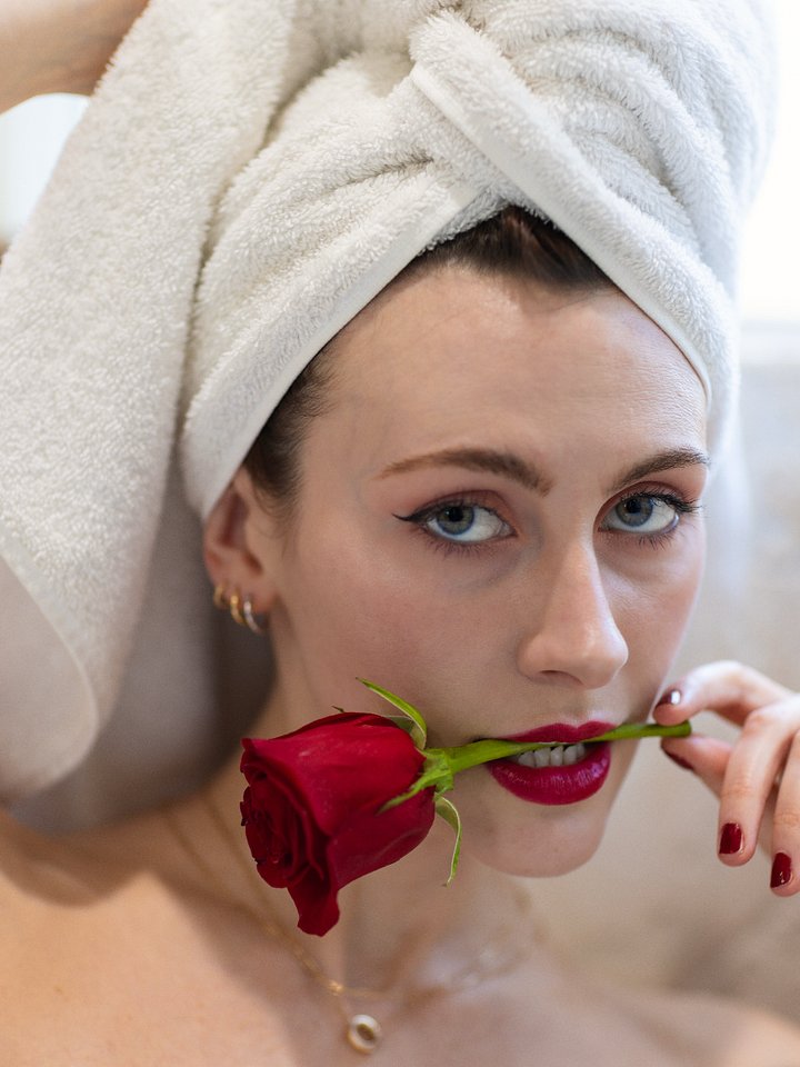 February 2025: Vday Mood product image (1)