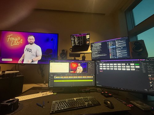 Turns out that 5 screens is the right number of screens for my needs… just.