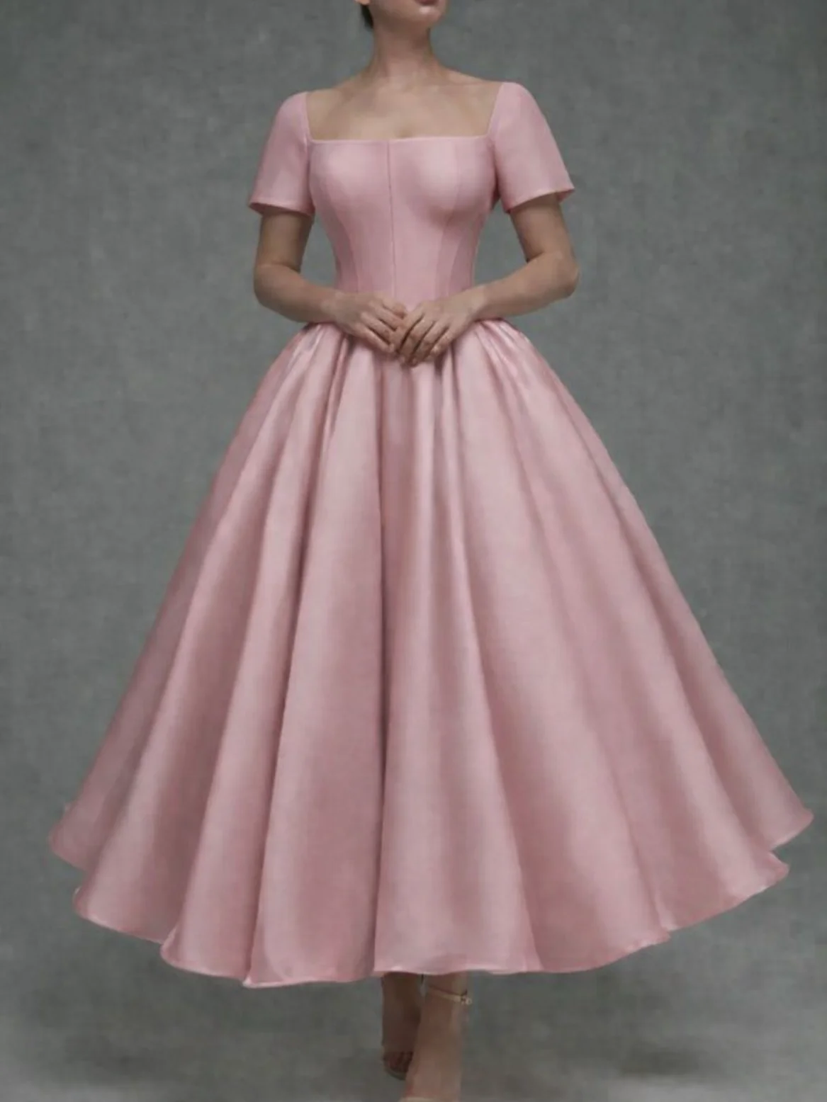 Luxury dress product image (2)