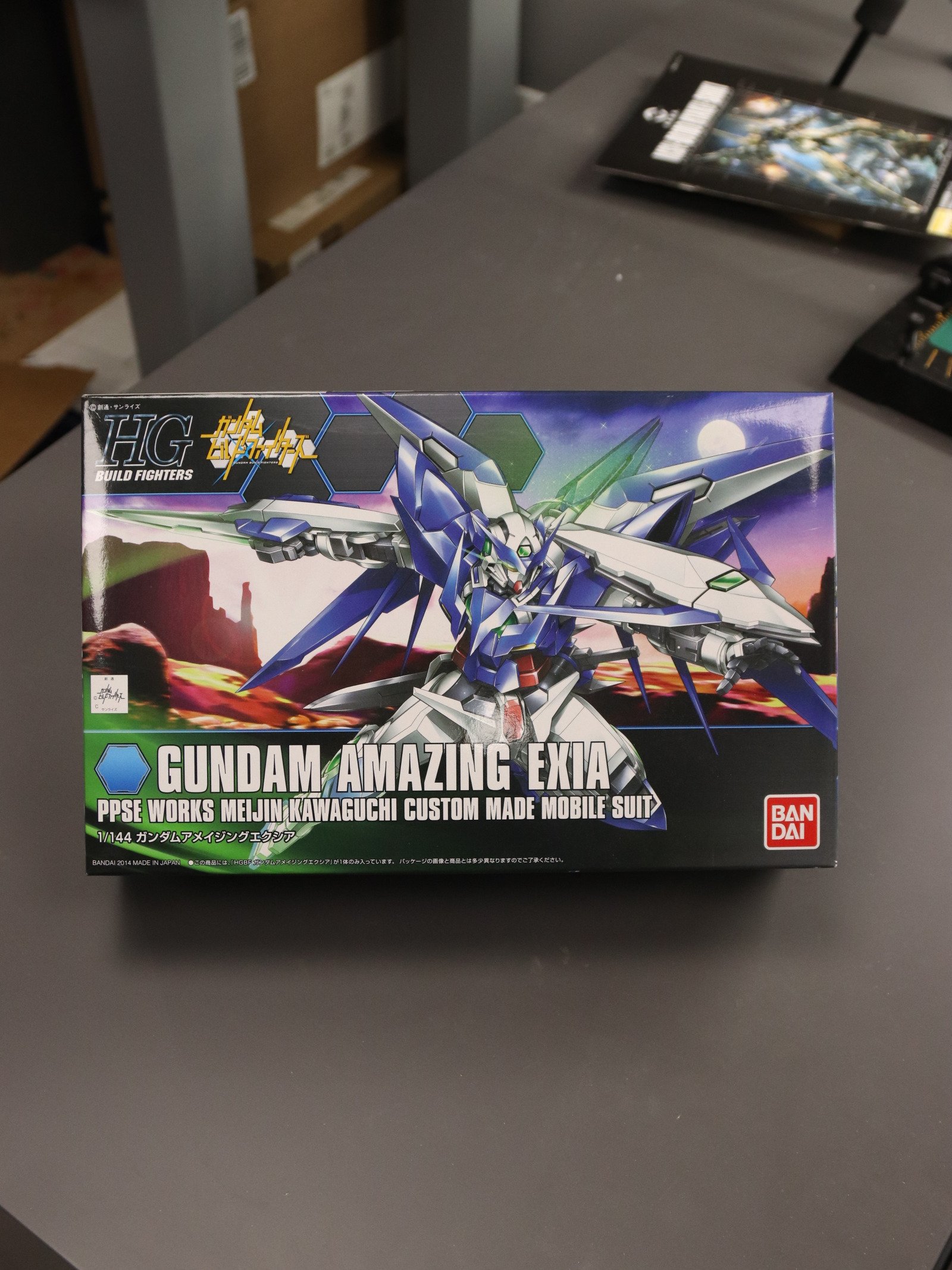 Bandai HGBF 016 Gundam Amazing Exia product image (1)