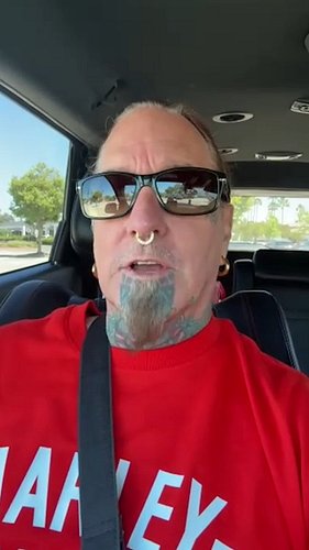NEW COAL CHAMBER MUSIC ON THE WAY?!

Dez Fafara reveals that a major Coal Chamber surprise is officially on the way, and the ...