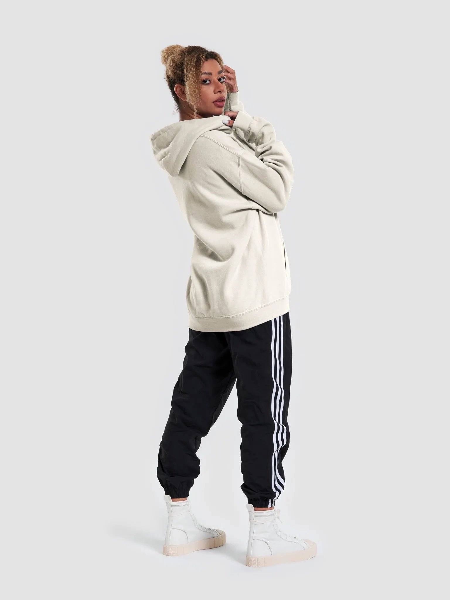 Bubblegum mouse hoodie product image (33)