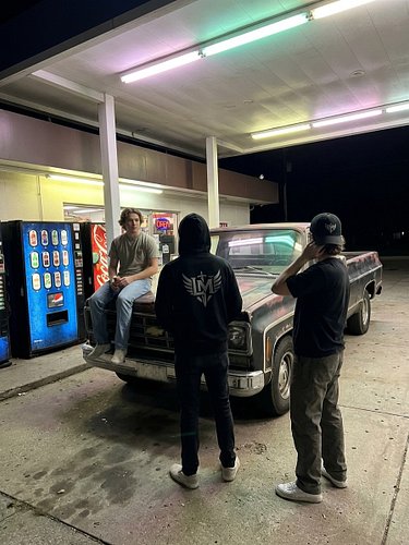Late nights. Early mornings.
The brothers keep moving.

Discipline doesn’t clock out.
Daily check-in. Daily growth.

LifeMaxi...